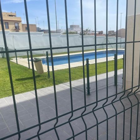 Piso Coqueto Chiclana Appartement Chiclana de la Frontera Buitenkant foto